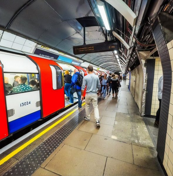 london tube train network rail tfl uk