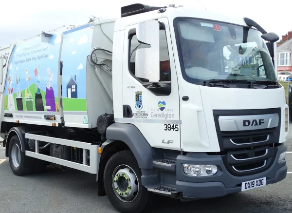 Ceredigion-Rubbish-Truck-Conseil-PR-12062024