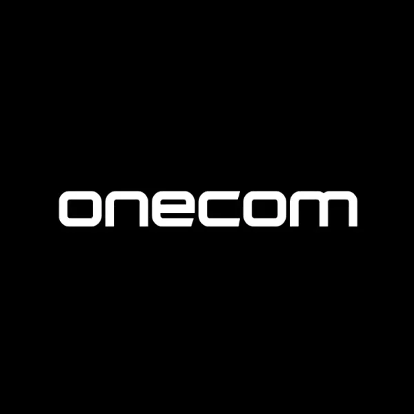 Onecom-2024-white-uk-name-on-black-background